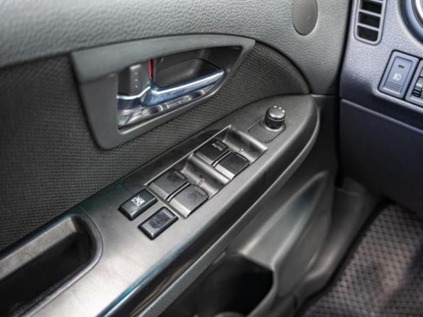 Suzuki SX4 I (Classic) Рестайлинг с пробегом 2010 года, цена 670 000 рублей, 210964 км, седан, Автокод Объявления