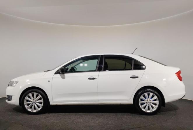 Skoda Rapid I с пробегом 2015 года, цена 970 000 рублей, 164298 км, лифтбек, Автокод Объявления
