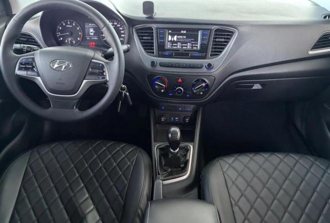 Hyundai Solaris II с пробегом 2018 года, цена 849 000 рублей, 161734 км, седан, Автокод Объявления