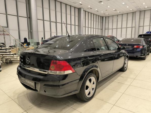 Opel Astra H Рестайлинг с пробегом 2012 года, цена 450 000 рублей, 264610 км, седан, Автокод Объявления