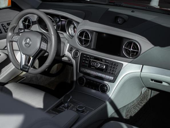 Mercedes-Benz SL-Класс VI (R231) с пробегом 2015 года, цена 3 599 000 рублей, 67800 км, родстер, Автокод Объявления