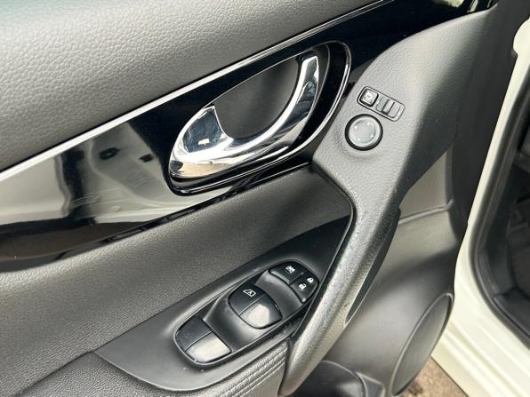 Nissan Qashqai II с пробегом 2014 года, цена 1 350 000 рублей, 156379 км, внедорожник, Автокод Объявления