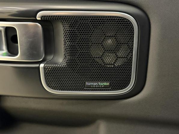 Land Rover Range Rover III Рестайлинг 2 с пробегом 2012 года, цена 1 699 000 рублей, 142873 км, внедорожник, Автокод Объявления