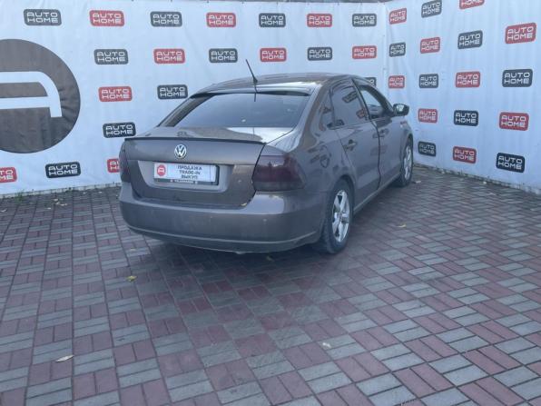 Volkswagen Polo V с пробегом 2015 года, цена 599 990 рублей, 277000 км, седан, Автокод Объявления