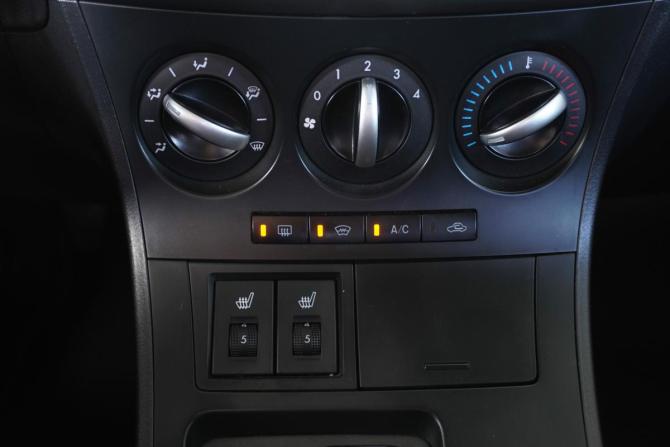 Mazda 3 II (BL) Рестайлинг с пробегом 2012 года, цена 949 000 рублей, 164159 км, седан, Автокод Объявления