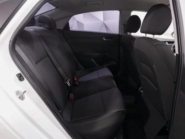Hyundai Solaris II с пробегом 2020 года, цена 1 498 000 рублей, 123496 км, седан, Автокод Объявления