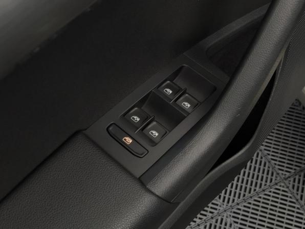 Skoda Octavia III (A7) Рестайлинг с пробегом 2018 года, цена 1 640 000 рублей, 129477 км, лифтбек, Автокод Объявления