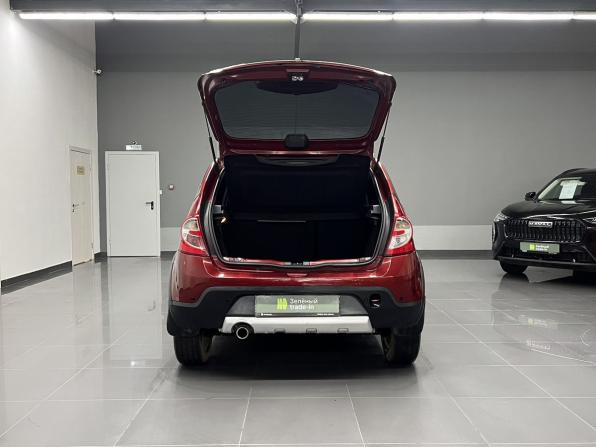 Renault Sandero I с пробегом 2014 года, цена 740 000 рублей, 195116 км, хэтчбек, Автокод Объявления