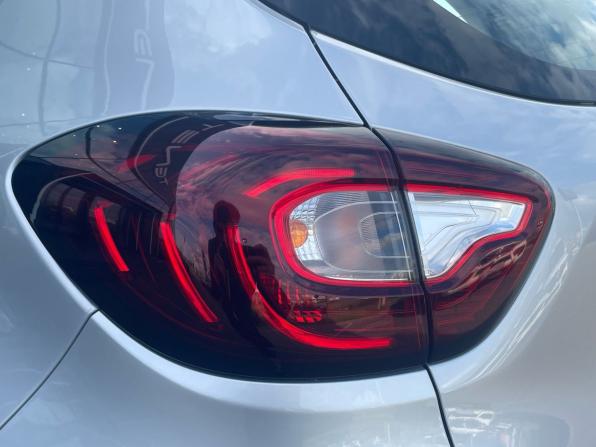 Renault Kaptur I Рестайлинг с пробегом 2021 года, цена 1 590 000 рублей, 78242 км, внедорожник, Автокод Объявления