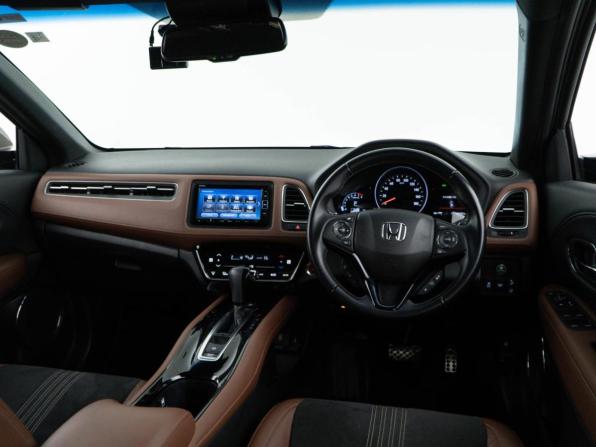 Honda Vezel I Рестайлинг с пробегом 2020 года, цена 2 332 046 рублей, 29923 км, внедорожник, Автокод Объявления