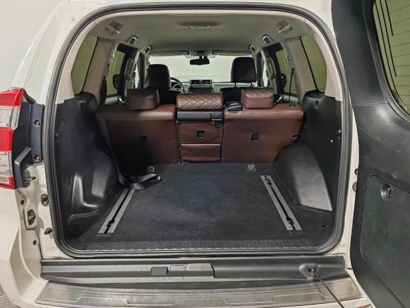 Toyota Land Cruiser Prado 150 Series Рестайлинг 1 с пробегом 2014 года, цена 3 149 000 рублей, 248193 км, внедорожник, Автокод Объявления