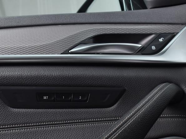 BMW 5 серии VII (G30/G31/G38) с пробегом 2018 года, цена 4 084 995 рублей, 104754 км, седан, Автокод Объявления