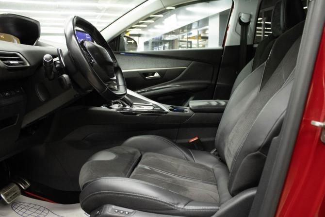 Peugeot 3008 II с пробегом 2018 года, цена 1 649 000 рублей, 157342 км, внедорожник, Автокод Объявления