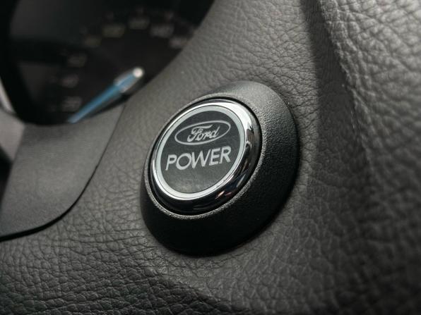 Ford Focus III с пробегом 2012 года, цена 820 000 рублей, 181356 км, хэтчбек, Автокод Объявления