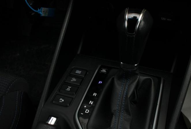 Hyundai Tucson III с пробегом 2015 года, цена 1 925 000 рублей, 143677 км, внедорожник, Автокод Объявления