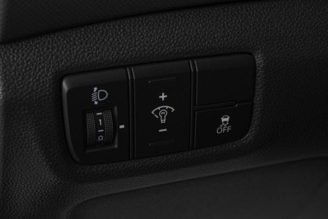 Hyundai Creta I с пробегом 2017 года, цена 1 699 000 рублей, 140201 км, внедорожник, Автокод Объявления