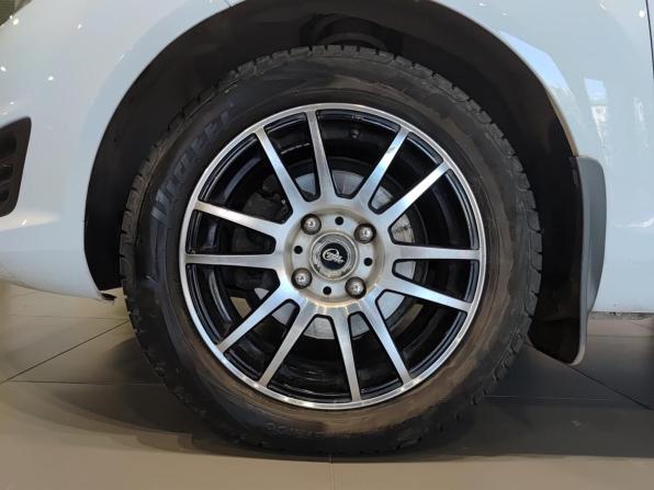 Ford Fiesta Mk6 Рестайлинг с пробегом 2017 года, цена 838 000 рублей, 91966 км, хэтчбек, Автокод Объявления