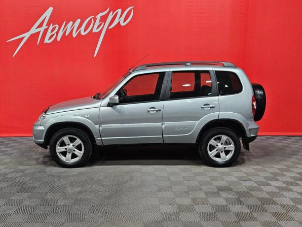 Chevrolet Niva I Рестайлинг с пробегом 2015 года, цена 679 000 рублей, 60805 км, внедорожник, Автокод Объявления