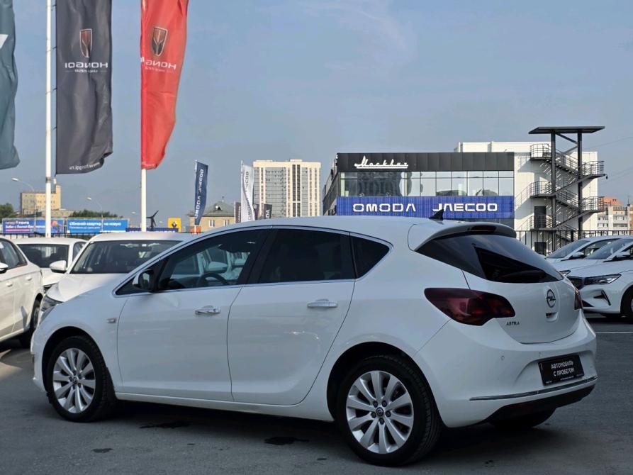 Opel Astra J Рестайлинг Новосибирск  - изображение 5