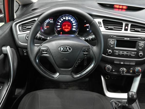 Kia Ceed II с пробегом 2014 года, цена 990 000 рублей, 87446 км, хэтчбек, Автокод Объявления