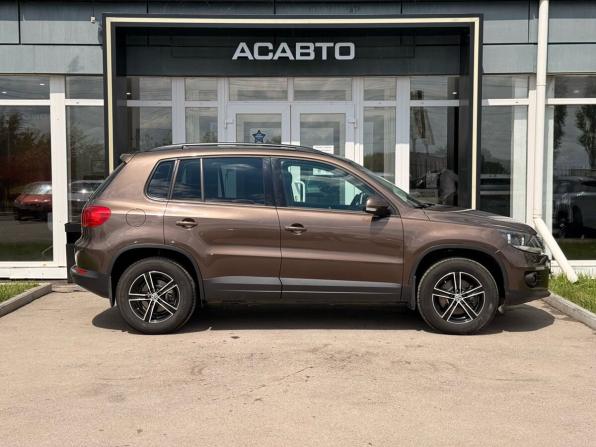 Volkswagen Tiguan I Рестайлинг с пробегом 2015 года, цена 1 499 000 рублей, 86002 км, внедорожник, Автокод Объявления