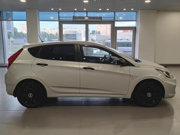 Hyundai Solaris I с пробегом 2014 года, цена 770 000 рублей, 144827 км, хэтчбек, Автокод Объявления