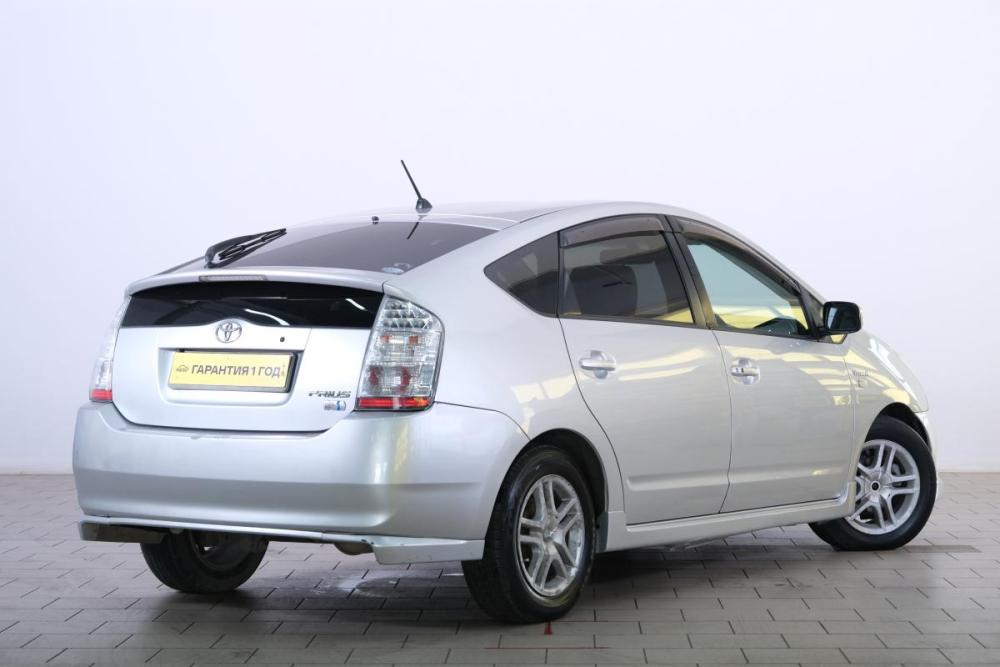 Toyota Prius II Рестайлинг (XW20) Омск  - изображение 7