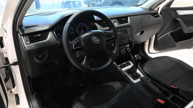Skoda Octavia III (A7) с пробегом 2013 года, цена 1 070 000 рублей, 260000 км, лифтбек, Автокод Объявления