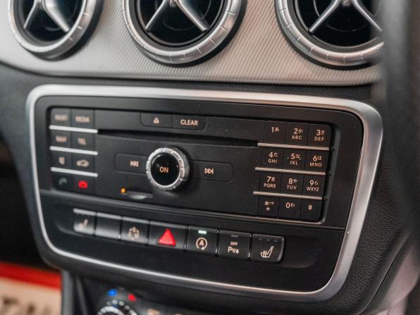 Mercedes-Benz CLA I (C117 X117) с пробегом 2015 года, цена 1 555 000 рублей, 76452 км, универсал, Автокод Объявления