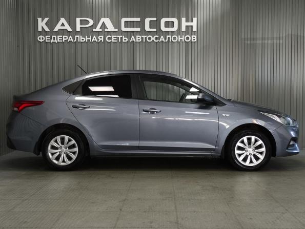 Hyundai Solaris II с пробегом 2017 года, цена 1 299 000 рублей, 96571 км, седан, Автокод Объявления