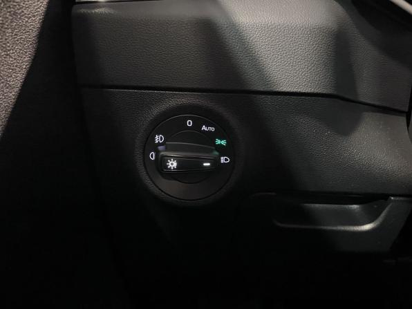 Skoda Karoq I с пробегом 2020 года, цена 2 547 000 рублей, 81900 км, внедорожник, Автокод Объявления