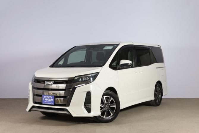 Toyota Noah III (R80) Рестайлинг с пробегом 2017 года, цена 2 849 000 рублей, 118214 км, минивэн, Автокод Объявления
