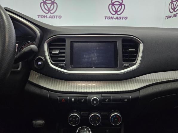 Lada (ВАЗ) Vesta I Рестайлинг (NG) с пробегом 2024 года, цена 1 258 000 рублей, 23569 км, седан, Автокод Объявления