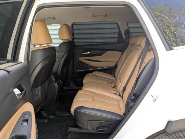 Hyundai Santa Fe IV Рестайлинг с пробегом 2022 года, цена 4 300 000 рублей, 59037 км, внедорожник, Автокод Объявления