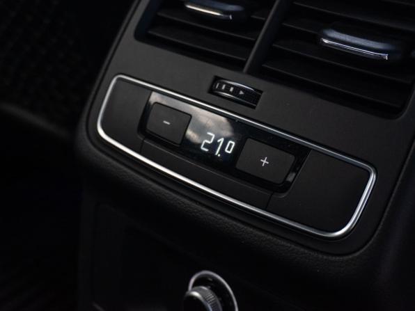 Audi A4 V (B9) с пробегом 2017 года, цена 2 167 000 рублей, 140350 км, седан, Автокод Объявления