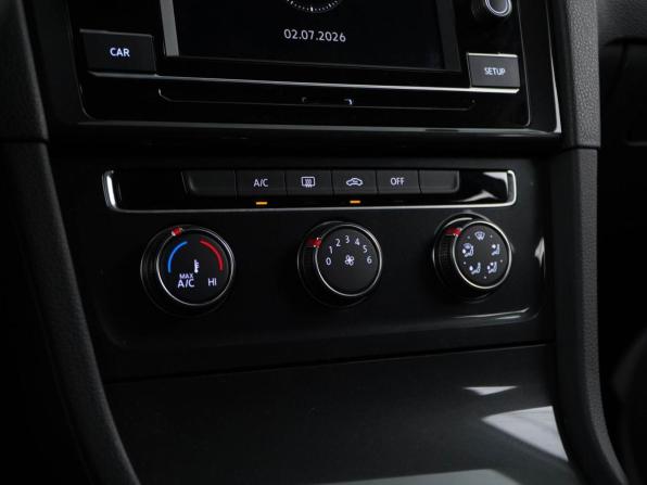 Volkswagen Golf VII Рестайлинг с пробегом 2019 года, цена 1 642 050 рублей, 94176 км, хэтчбек, Автокод Объявления