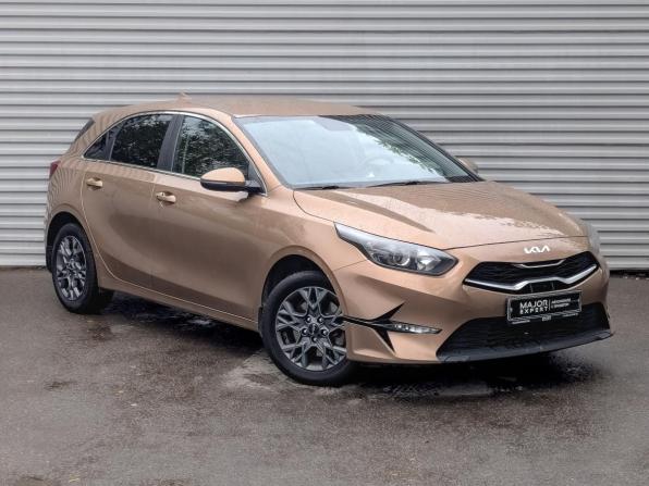 Kia Ceed III Рестайлинг с пробегом 2022 года, цена 1 750 000 рублей, 150938 км, хэтчбек, Автокод Объявления