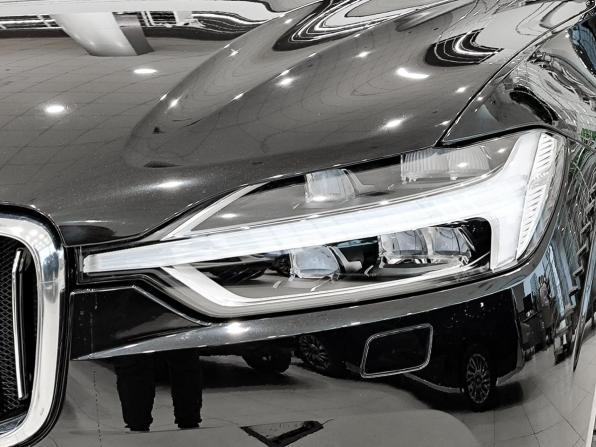 Volvo XC60 II с пробегом 2020 года, цена 4 099 000 рублей, 63375 км, внедорожник, Автокод Объявления