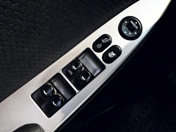 Hyundai Solaris I Рестайлинг с пробегом 2014 года, цена 1 005 000 рублей, 174080 км, хэтчбек, Автокод Объявления