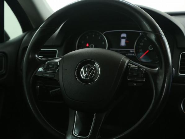 Volkswagen Touareg II с пробегом 2014 года, цена 1 815 000 рублей, 286000 км, внедорожник, Автокод Объявления