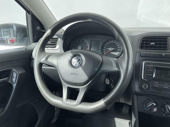 Volkswagen Polo V Рестайлинг с пробегом 2019 года, цена 498 000 рублей, 451673 км, седан, Автокод Объявления