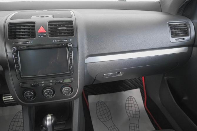 Volkswagen Golf GTI V с пробегом 2008 года, цена 929 000 рублей, 216782 км, хэтчбек, Автокод Объявления