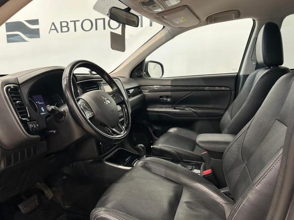 Mitsubishi Outlander III Рестайлинг 2 с пробегом 2017 года, цена 1 549 000 рублей, 189960 км, внедорожник, Автокод Объявления