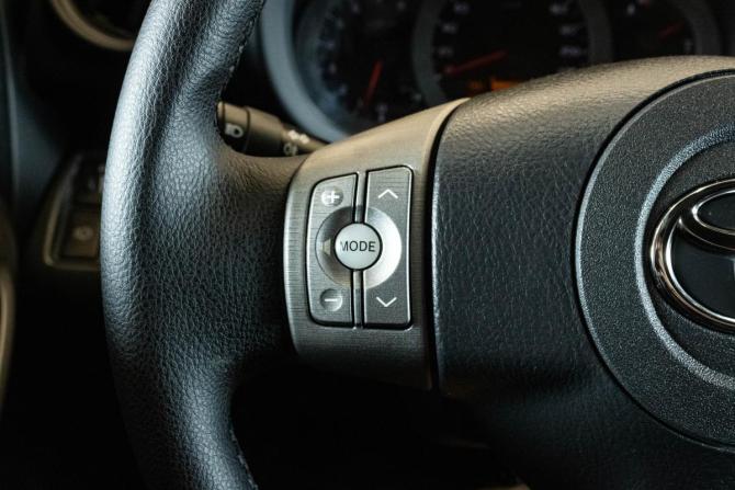 Toyota RAV4 III (XA30) с пробегом 2007 года, цена 1 299 000 рублей, 102478 км, внедорожник, Автокод Объявления