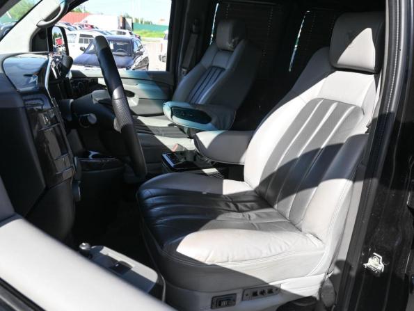 Chevrolet Express II с пробегом 2012 года, цена 5 899 000 рублей, 175683 км, минивэн, Автокод Объявления