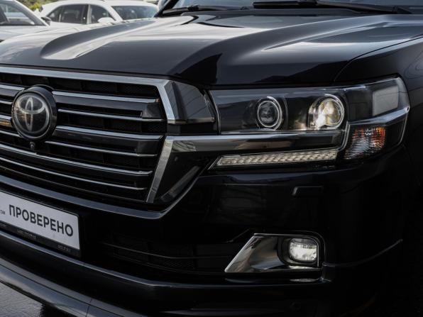 Toyota Land Cruiser 200 Series Рестайлинг 2 с пробегом 2018 года, цена 6 899 000 рублей, 147829 км, внедорожник, Автокод Объявления