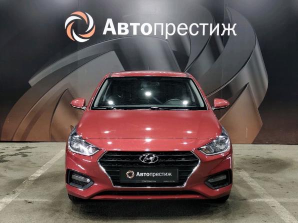 Hyundai Solaris II с пробегом 2019 года, цена 1 376 000 рублей, 62522 км, седан, Автокод Объявления
