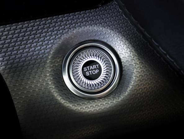 Hongqi H5 II с пробегом 2023 года, цена 2 748 000 рублей, 49075 км, седан, Автокод Объявления