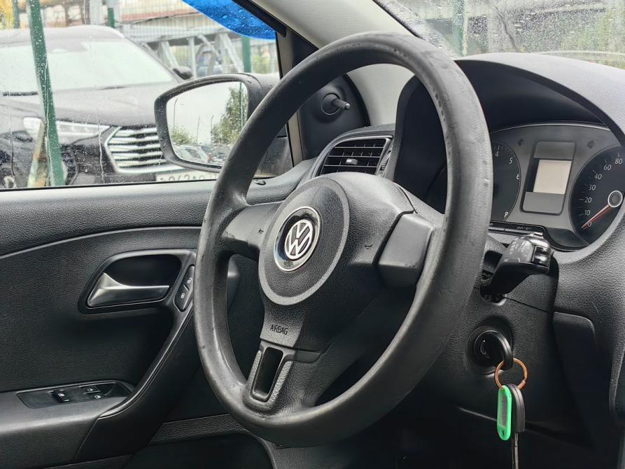 Volkswagen Polo V Санкт-Петербург  - изображение 9