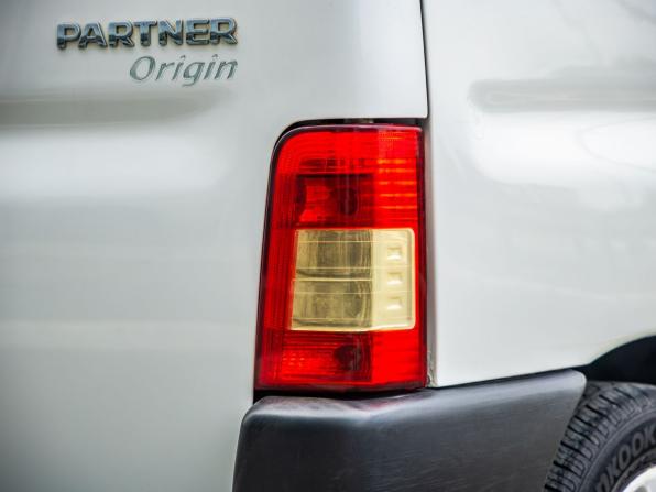 Peugeot Partner II с пробегом 2011 года, цена 498 000 рублей, 208102 км, компактвэн, Автокод Объявления